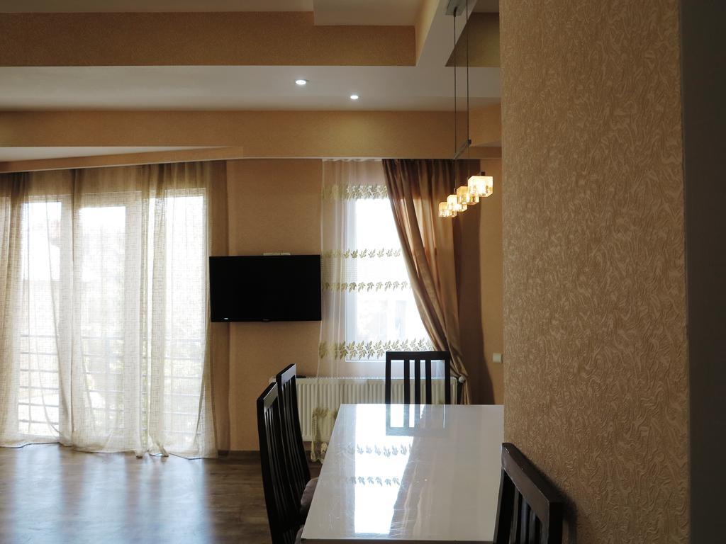 Samatsa Georgia Apartment Tbilisi ภายนอก รูปภาพ